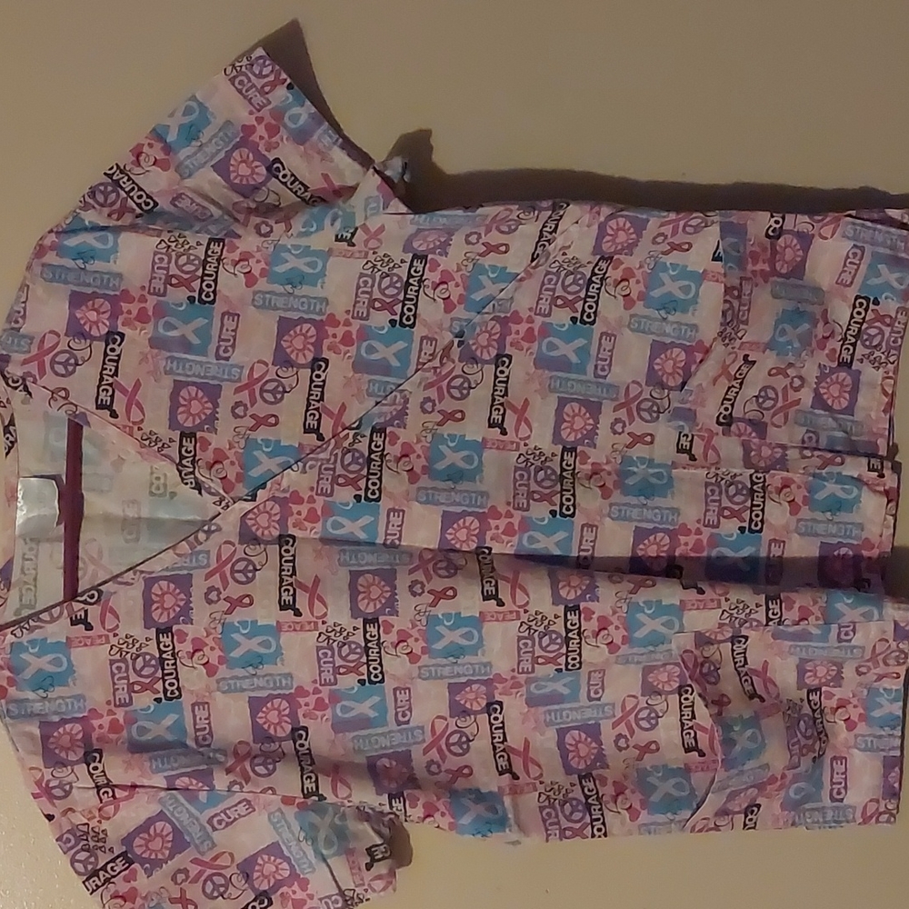 Scrub top